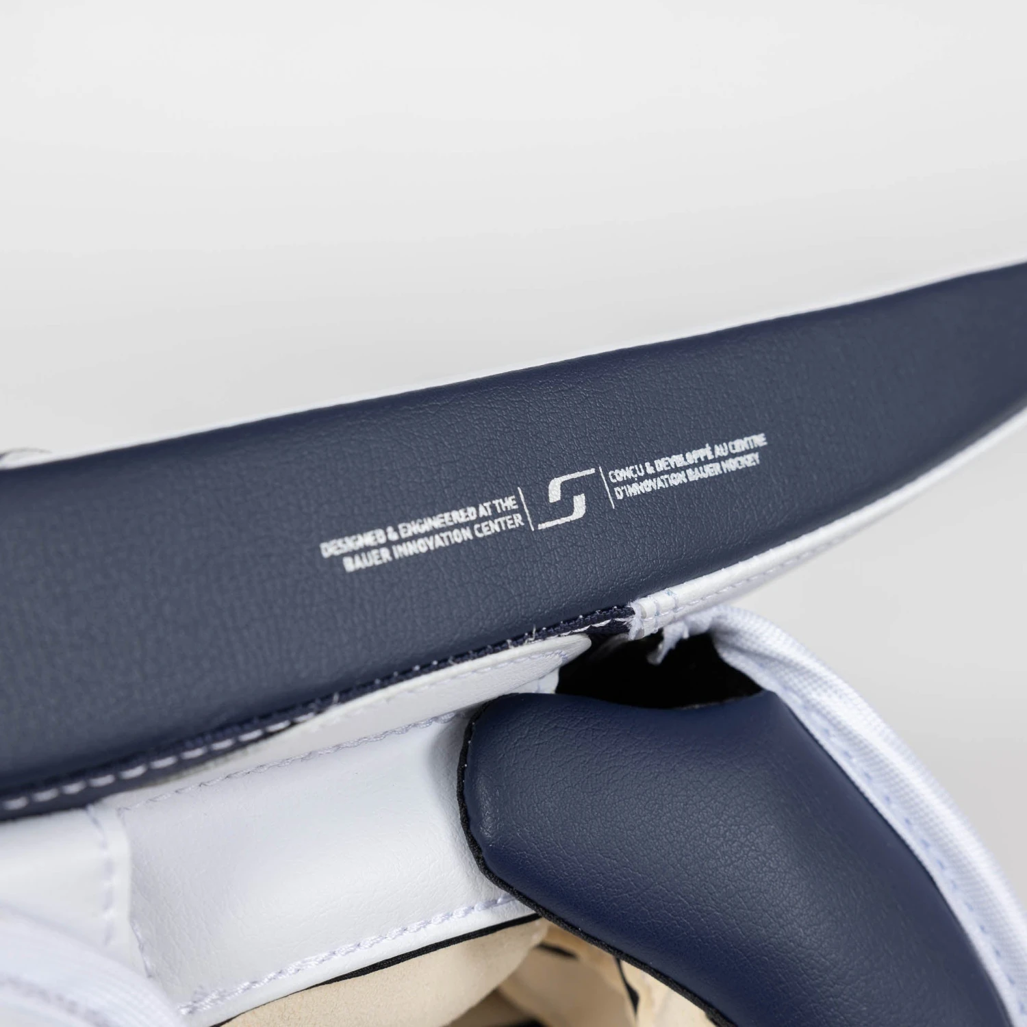 Bauer Supreme M5 Pro Senior Goalie Blocker - Image 16