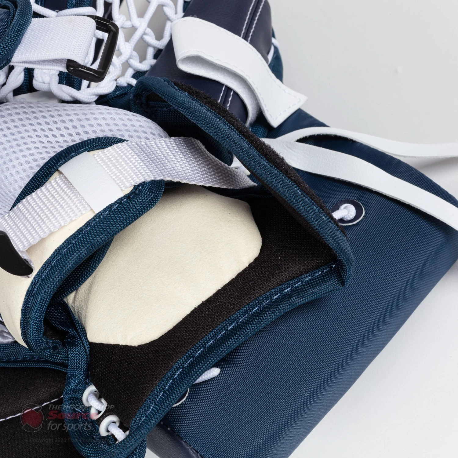 Bauer GSX Junior Goalie Catcher S20 - Image 9