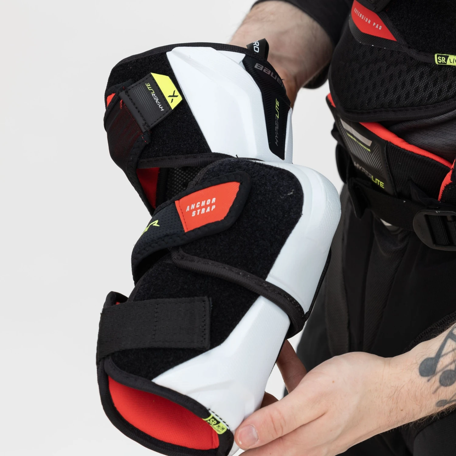 Bauer Vapor Hyperlite Intermediate Hockey Elbow Pads - Image 9