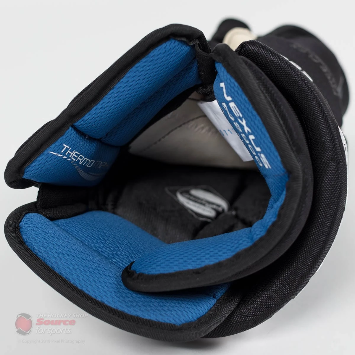 Bauer Nexus N2900 Senior Hockey Gloves - Image 11