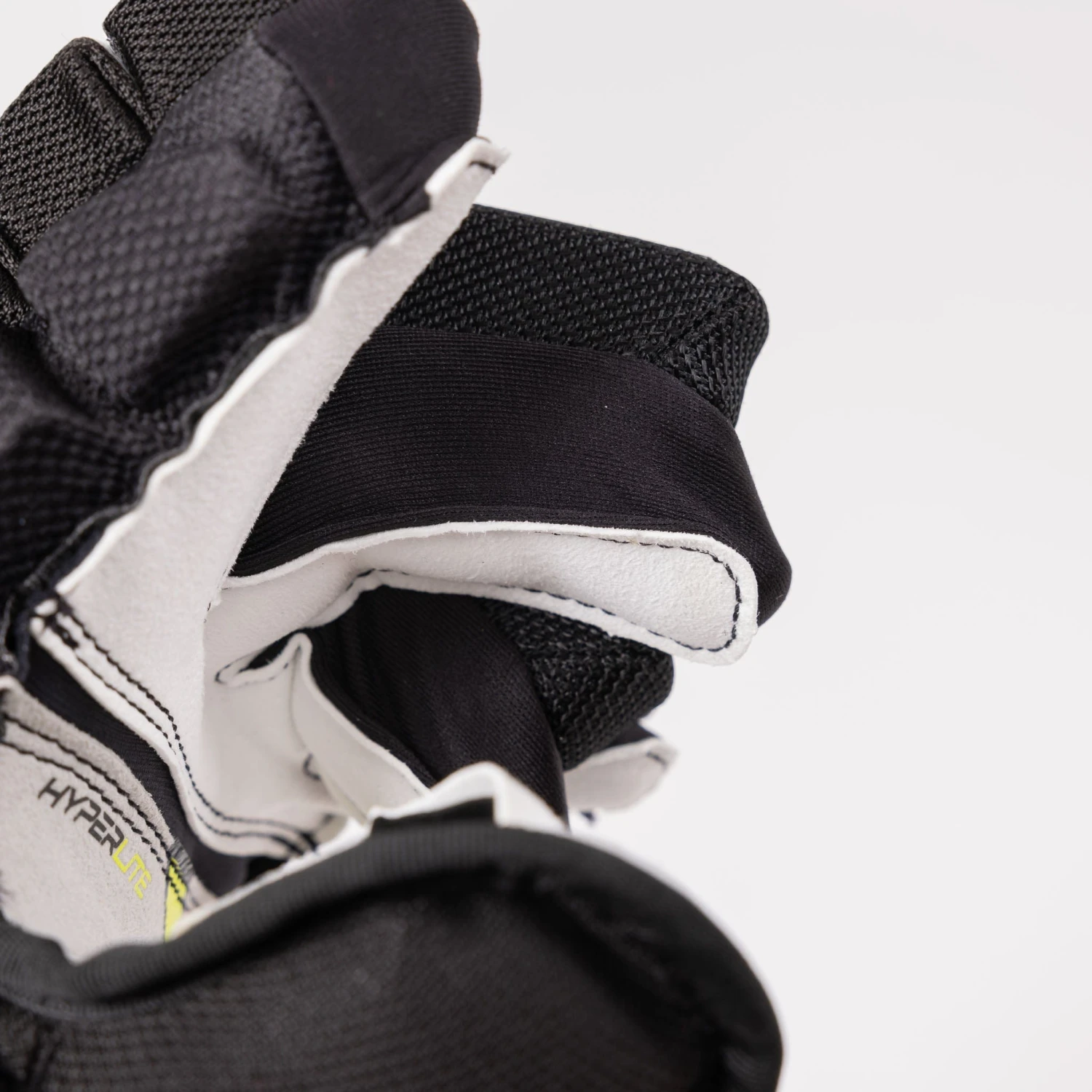 Bauer Vapor Hyperlite Junior Hockey Gloves - Image 14