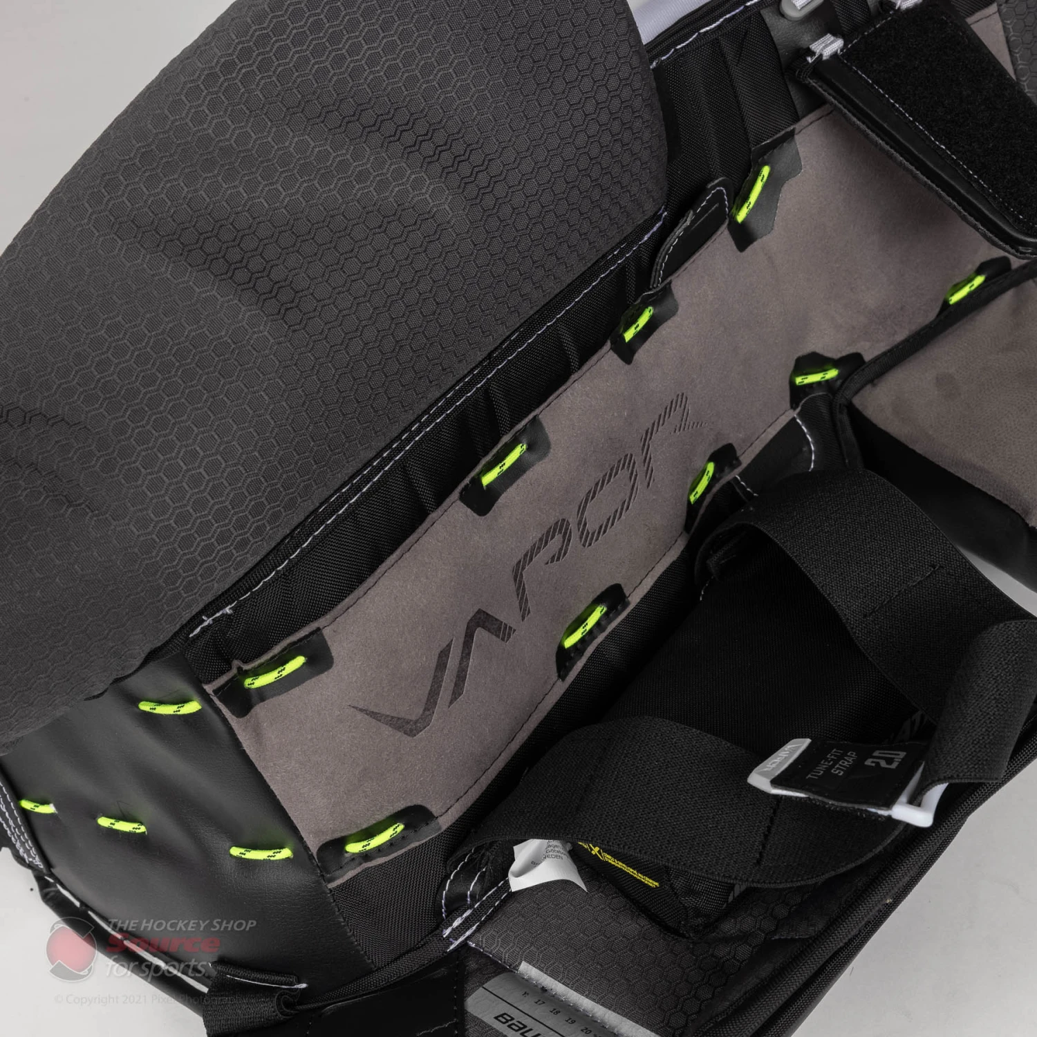 Bauer Vapor 3X Intermediate Goalie Leg Pads - Image 17