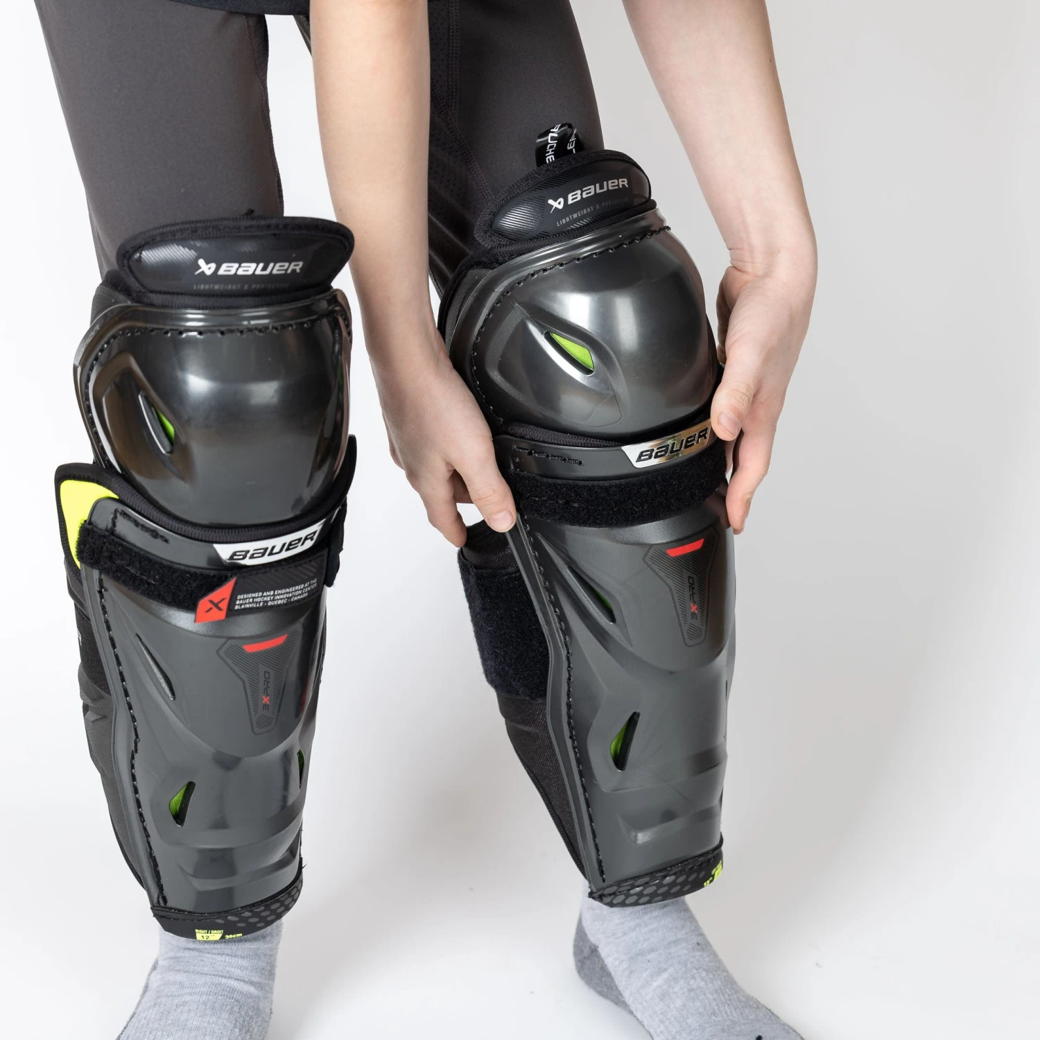 Bauer Vapor 3X Pro Junior Hockey Shin Guards - Image 2