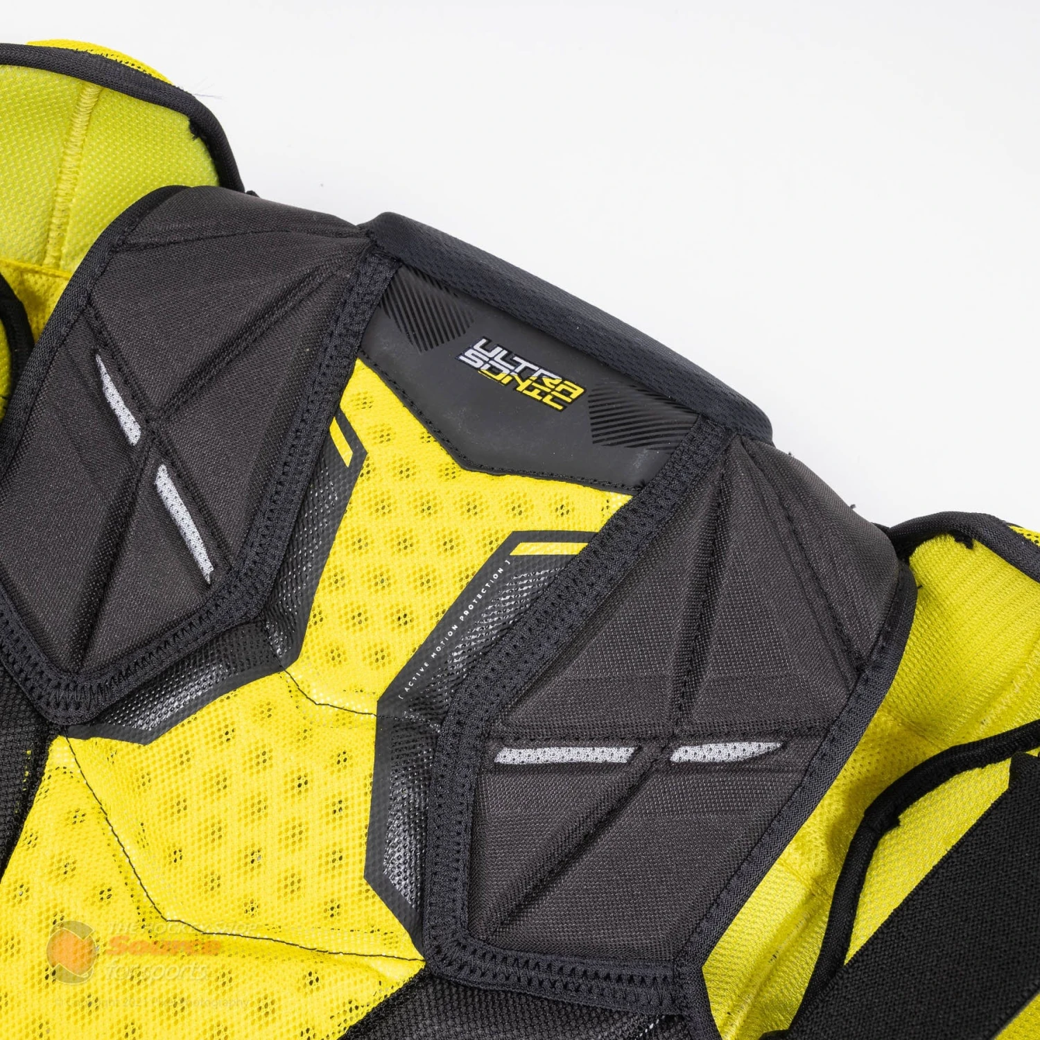 Bauer Supreme UltraSonic Junior Hockey Shoulder Pads - Image 6