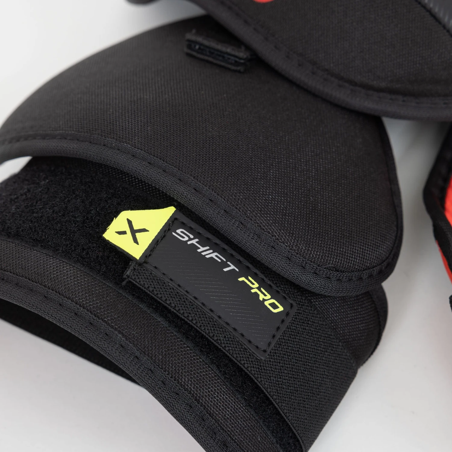 Bauer Vapor Shift Pro Intermediate Hockey Shoulder Pads - Image 14