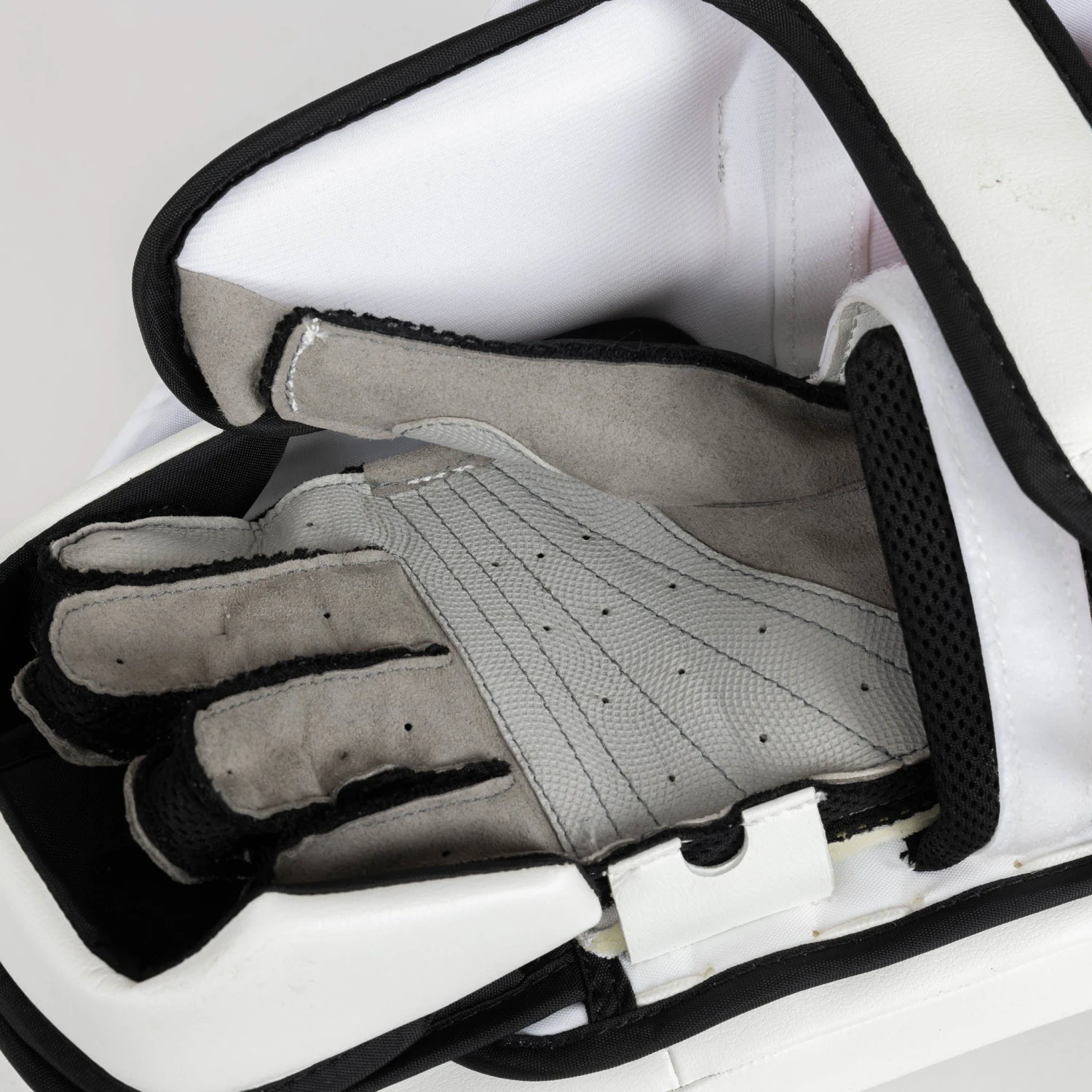 Brian's G-NETik X5 Senior Goalie Blocker - Image 7