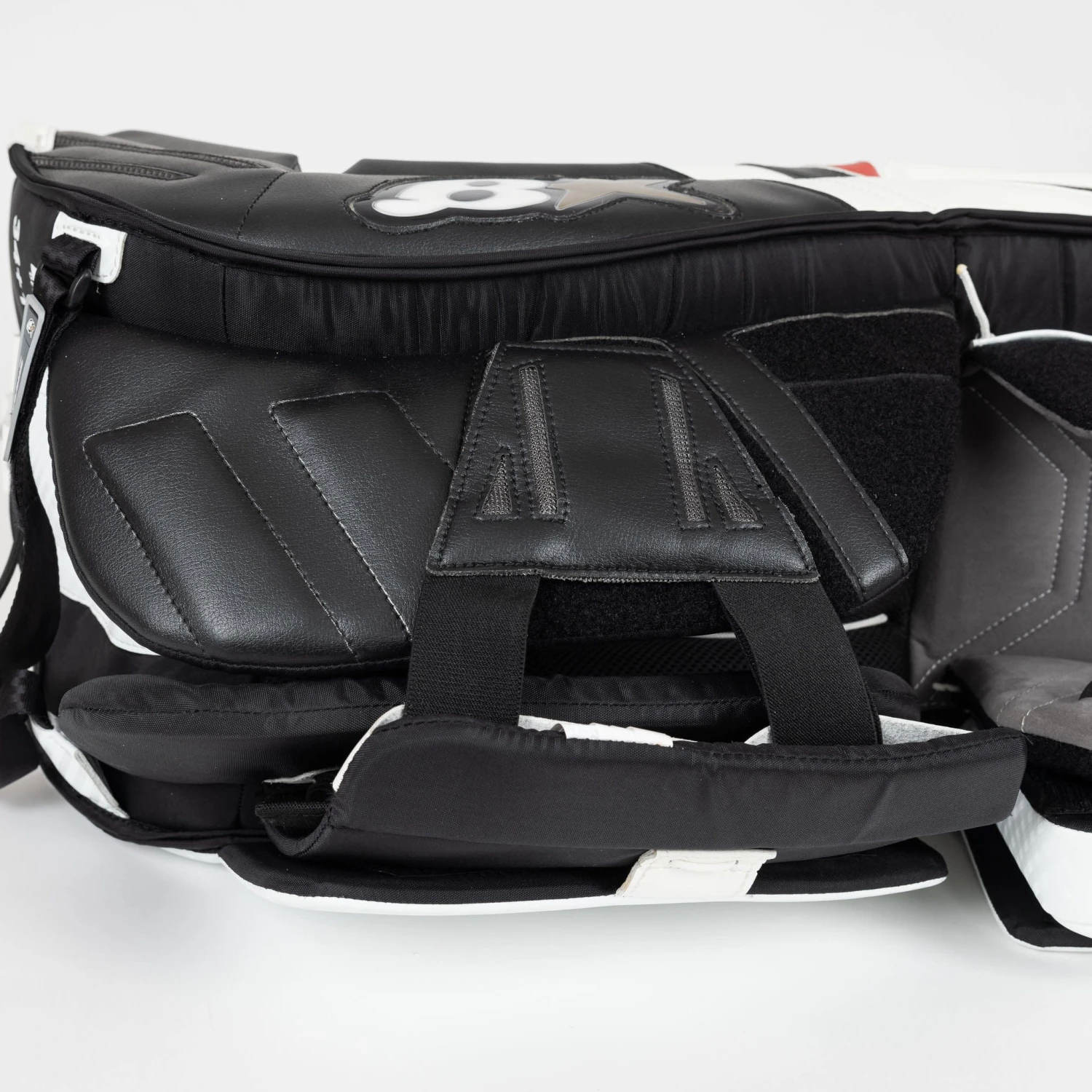 Brian's G-NETik X5 Junior Goalie Leg Pads - Image 13