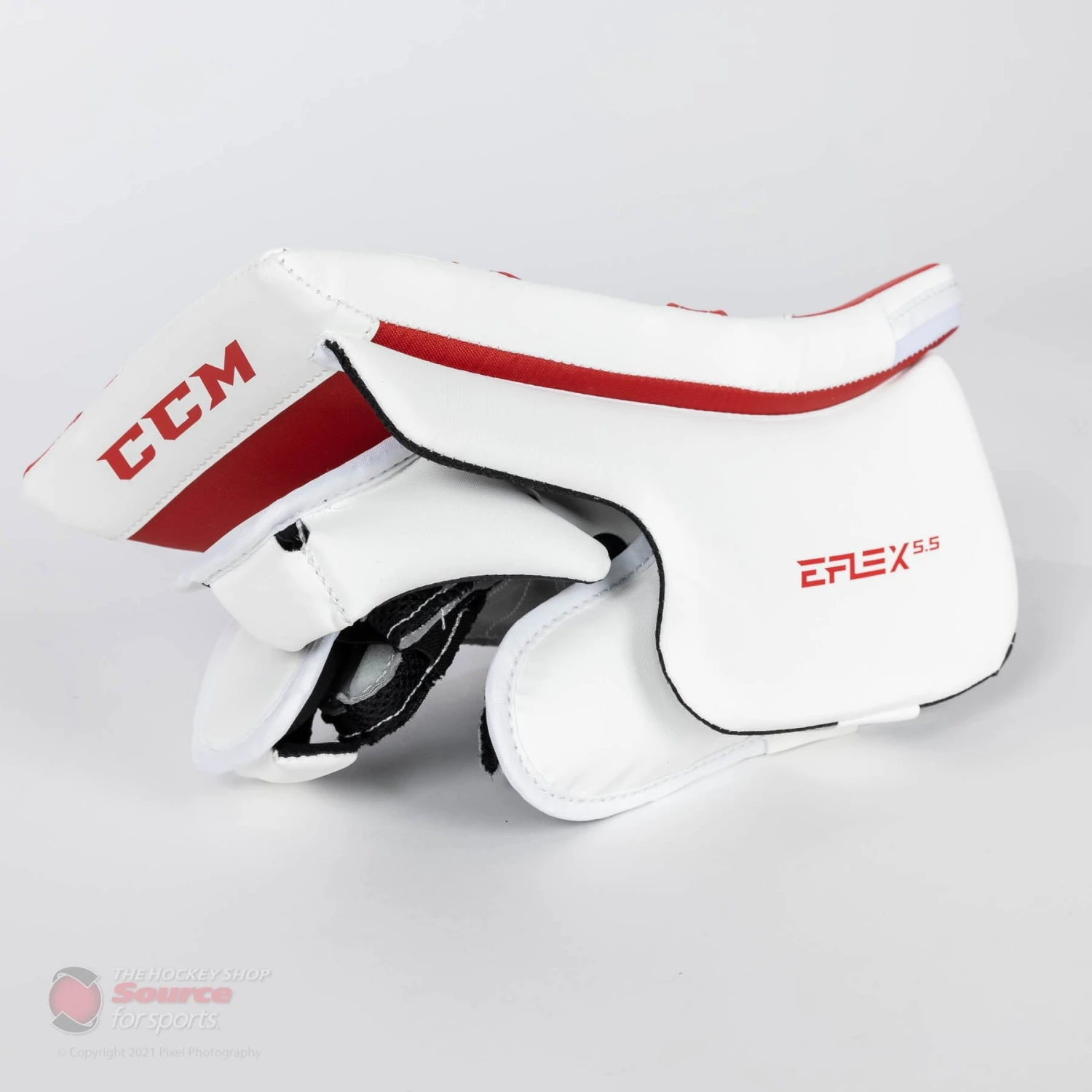 CCM Extreme Flex E5.5 Youth Goalie Blocker - Image 3