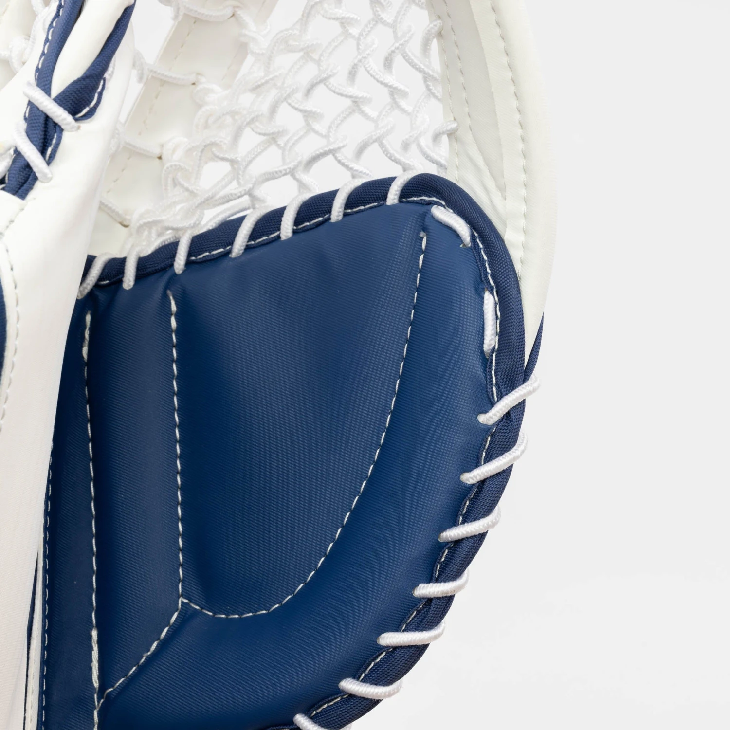 CCM Axis 2.5 Junior Goalie Catcher - Image 6