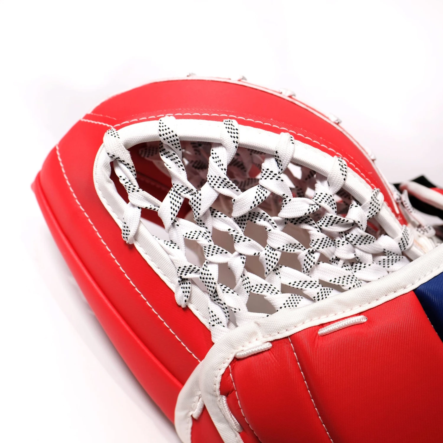 CCM Axis 2 Senior Goalie Catcher - 590 Degree - Image 6