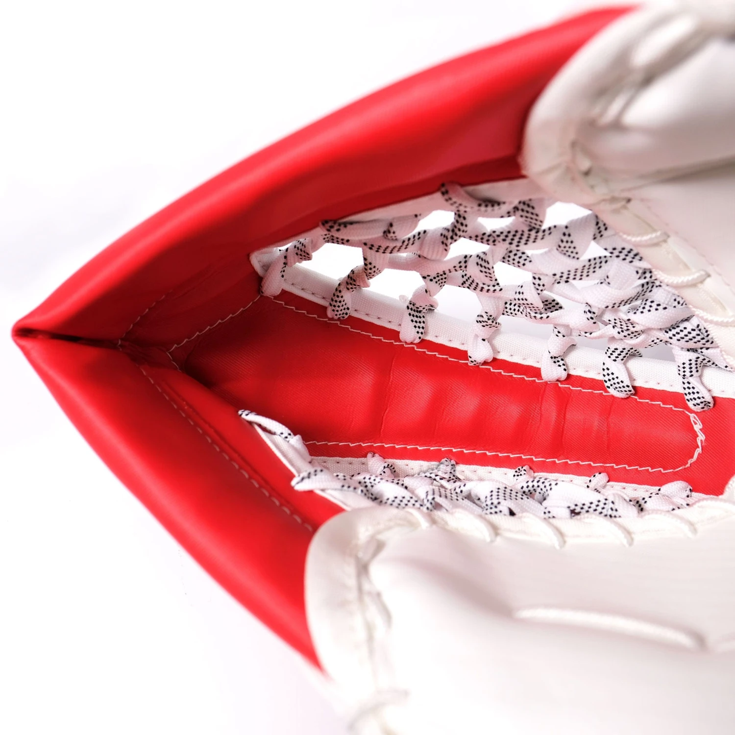 CCM Axis 2 Senior Goalie Catcher - 590 Degree - Image 3