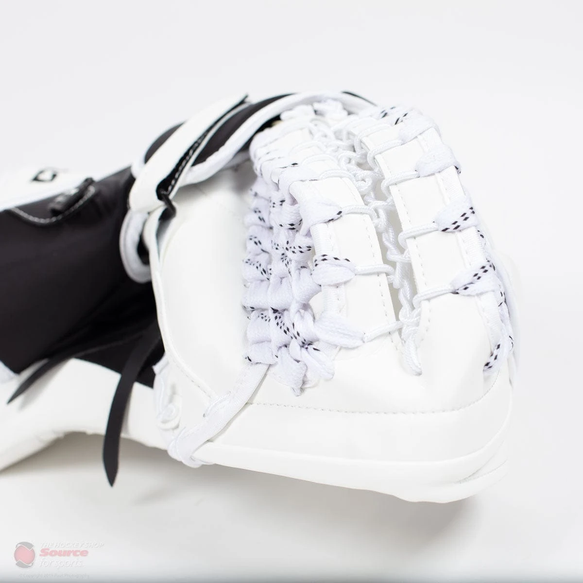 CCM Extreme Flex E4.9 Senior Goalie Catcher - Source Exclusive - Image 5