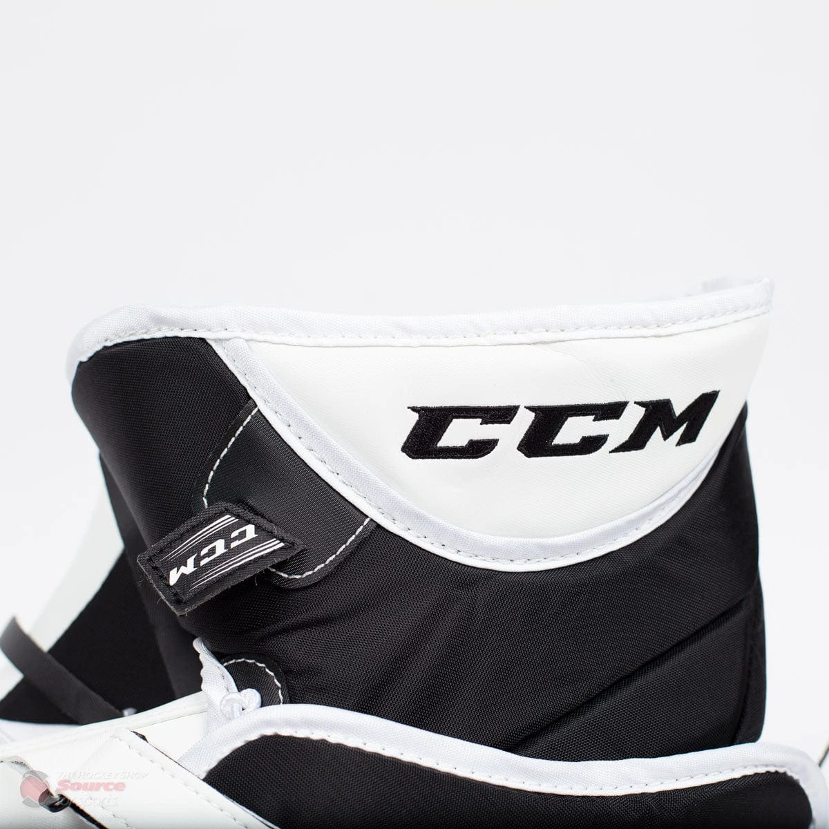 CCM Extreme Flex E4.9 Senior Goalie Catcher - Source Exclusive - Image 9