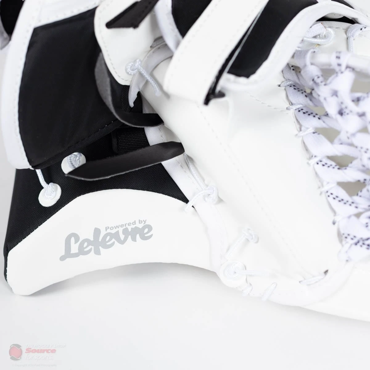 CCM Premier P2.5 Junior Goalie Catcher - Source Exclusive - Image 5