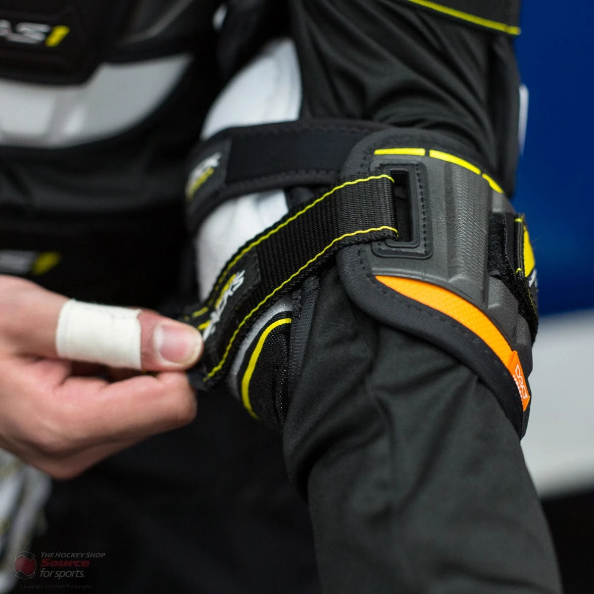 CCM Super Tacks AS1 Senior Hockey Elbow Pads - Image 13