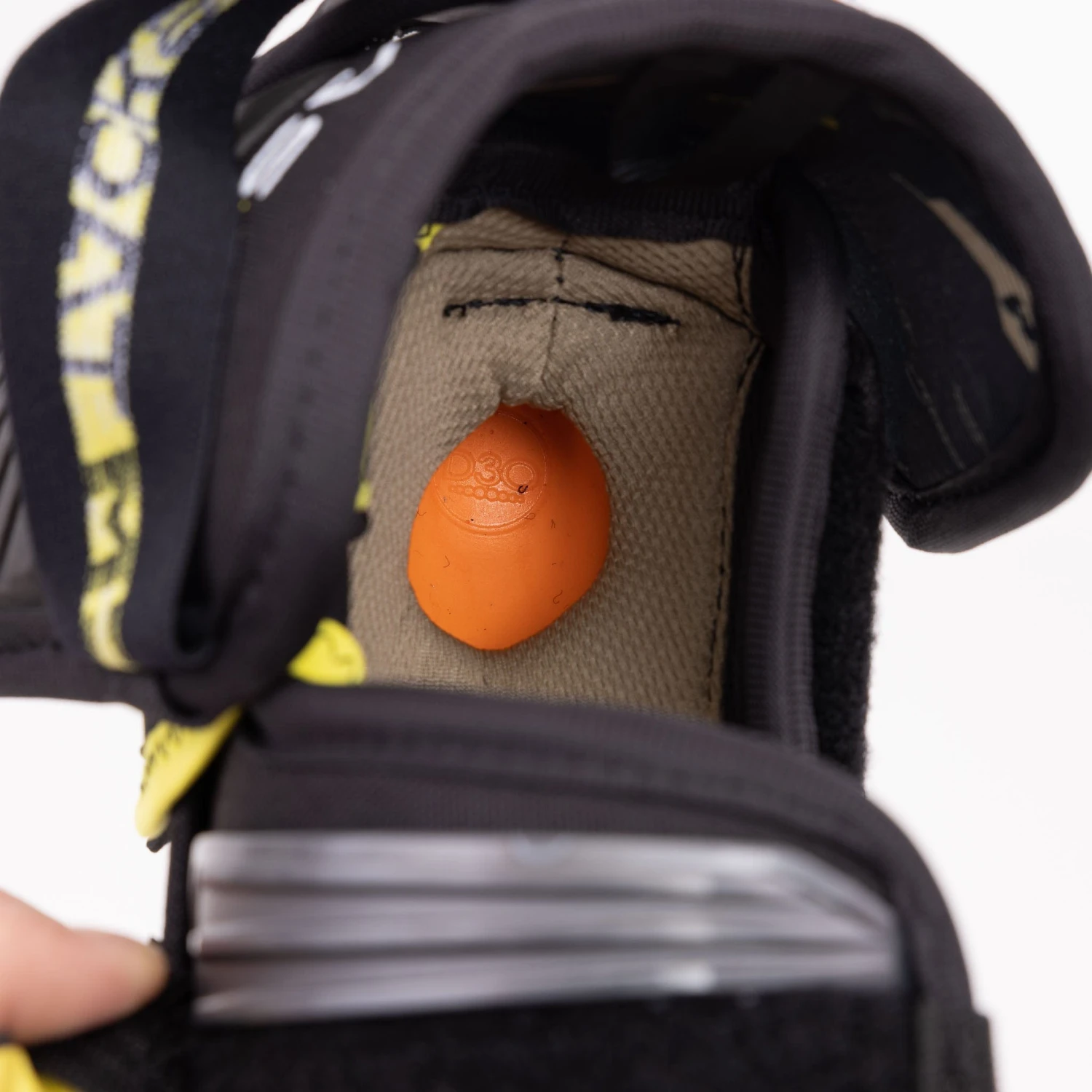 CCM Tacks AS-V Pro Junior Hockey Elbow Pads - Image 10