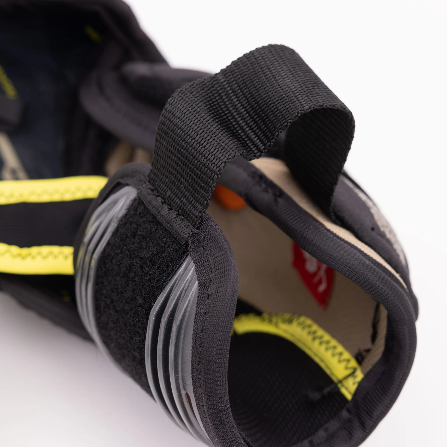 CCM Tacks AS-V Pro Junior Hockey Elbow Pads - Image 9