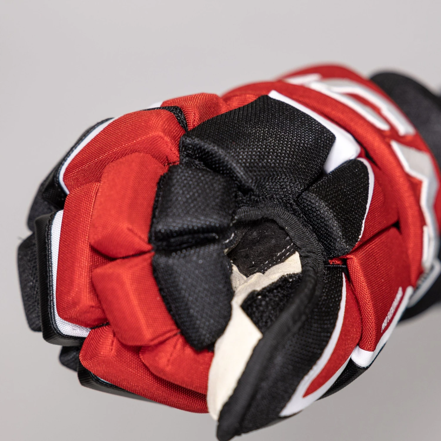 CCM Jetspeed FT6 Pro Junior Hockey Gloves - Image 14