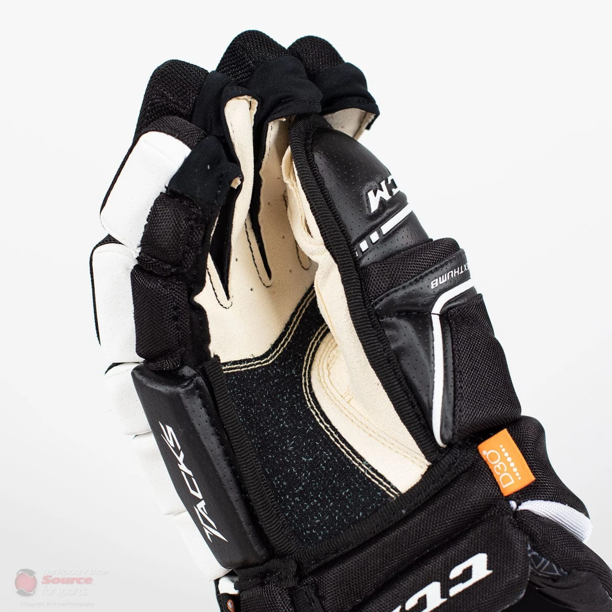 CCM Tacks 9080 Junior Hockey Gloves - Image 8