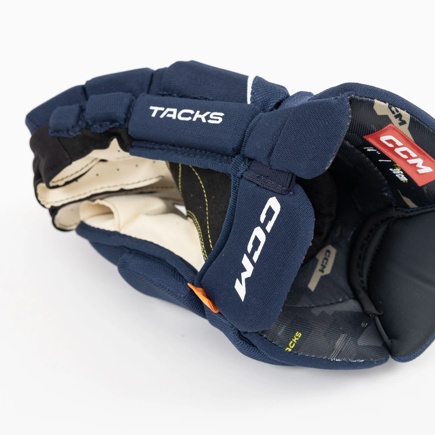CCM Tacks AS580 Senior Hockey Gloves - Image 11