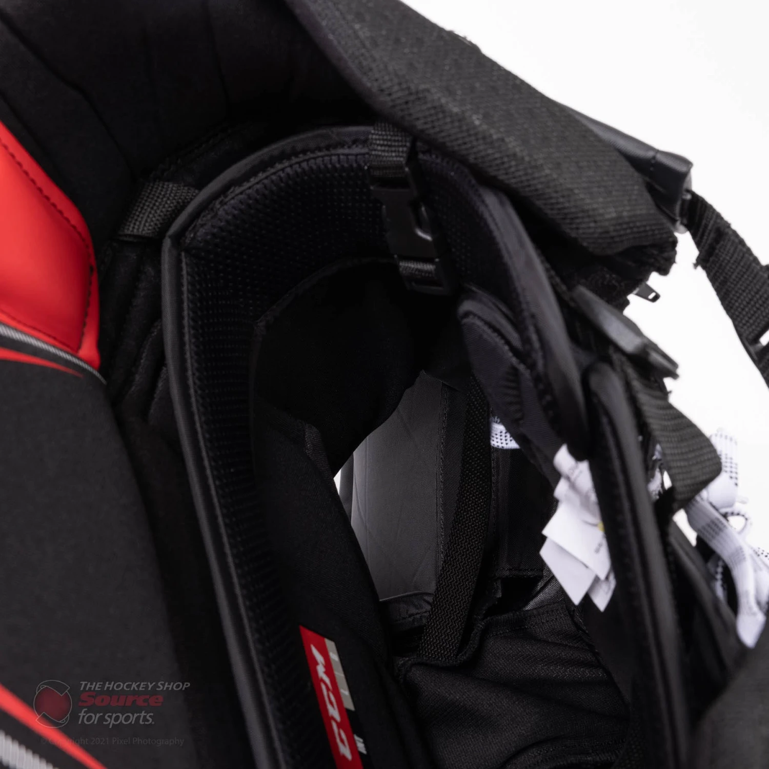 CCM 1.9 Intermediate Goalie Pants - Image 14