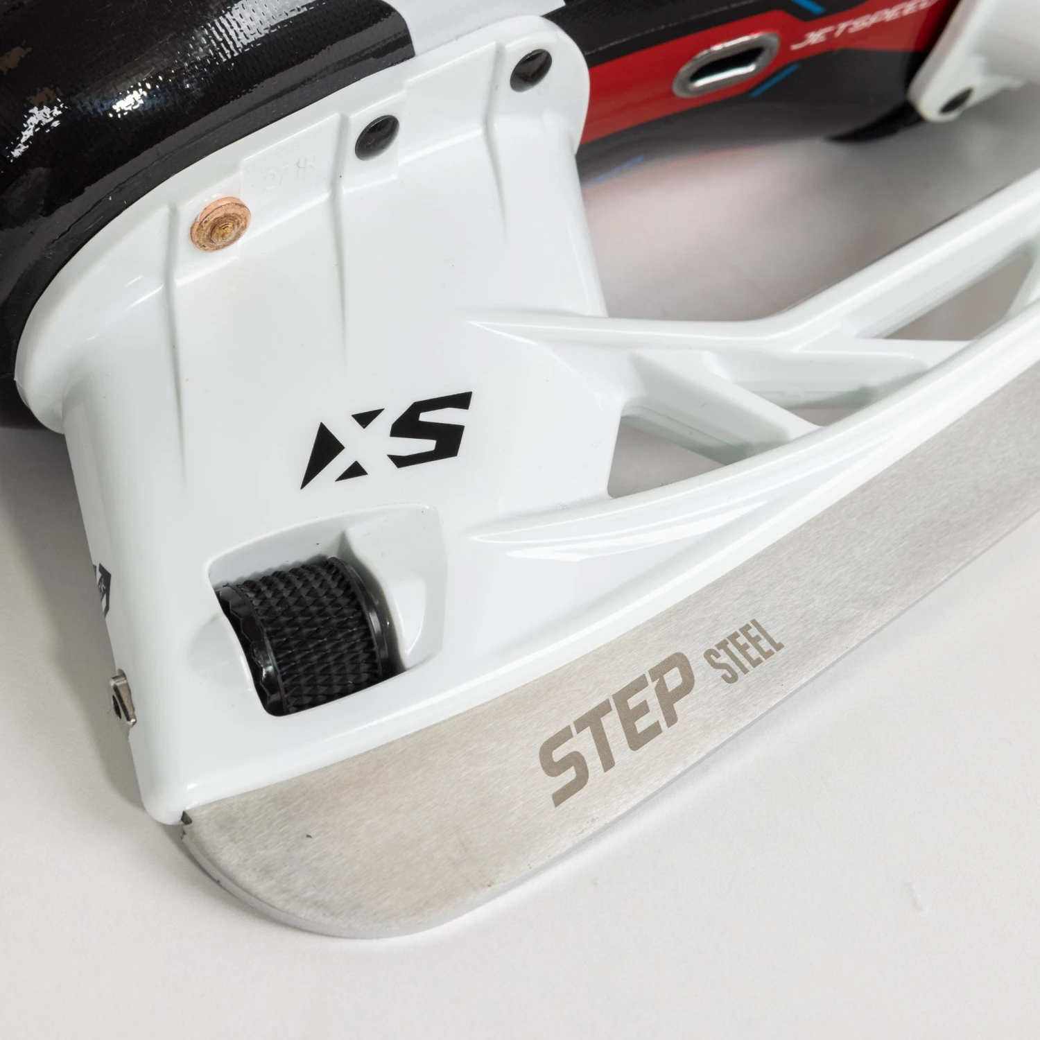 CCM Jetspeed FT6 Senior Hockey Skates - Image 11