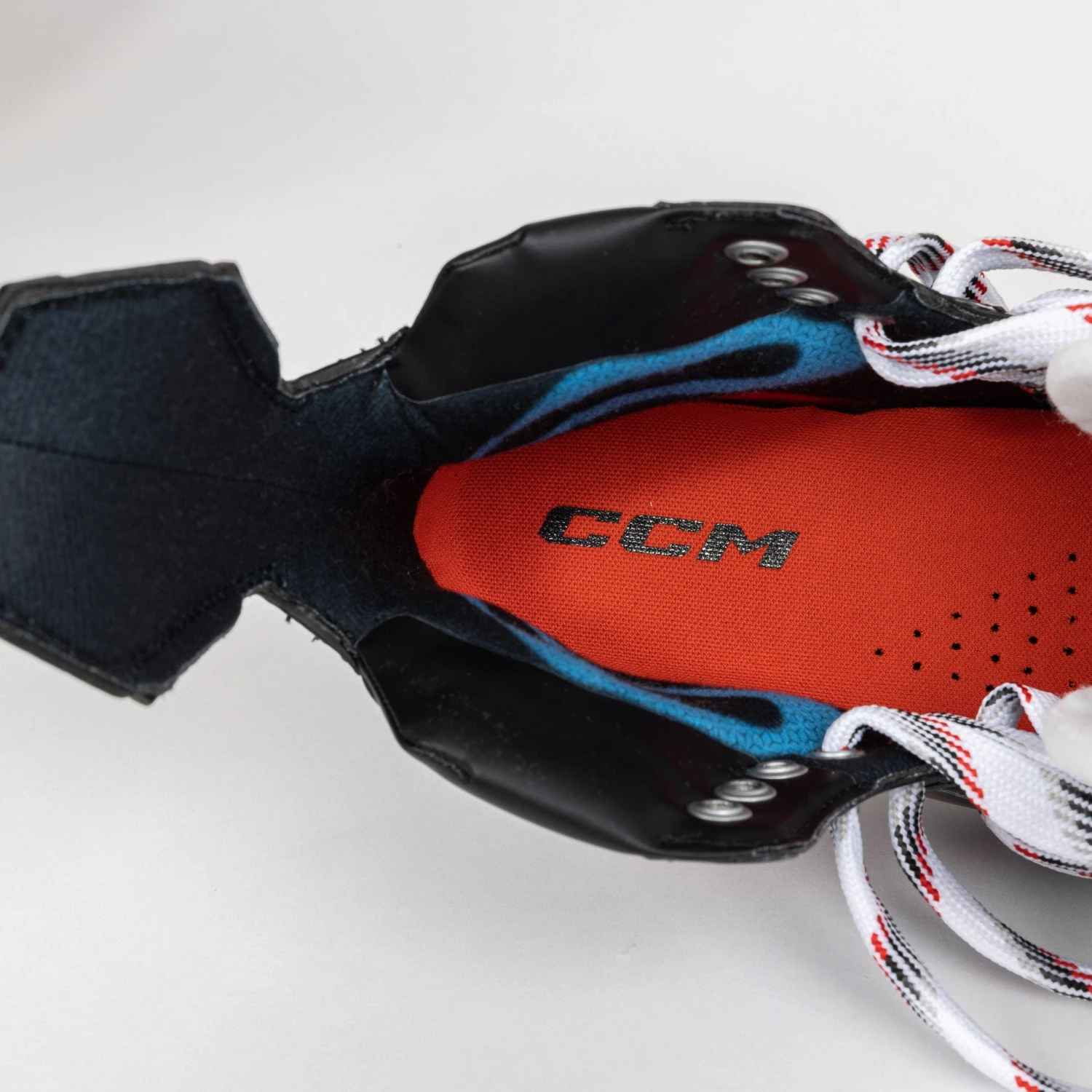 CCM Jetspeed FT680 Intermediate Hockey Skates - Image 14