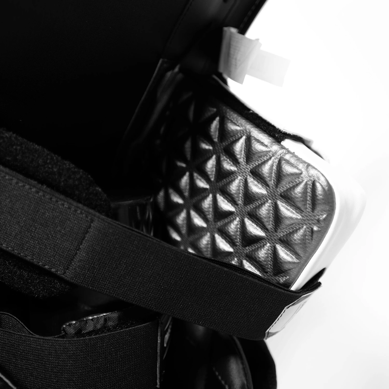 CCM Axis 2.9 Senior Goalie Leg Pads - Source Exclusive - Image 4