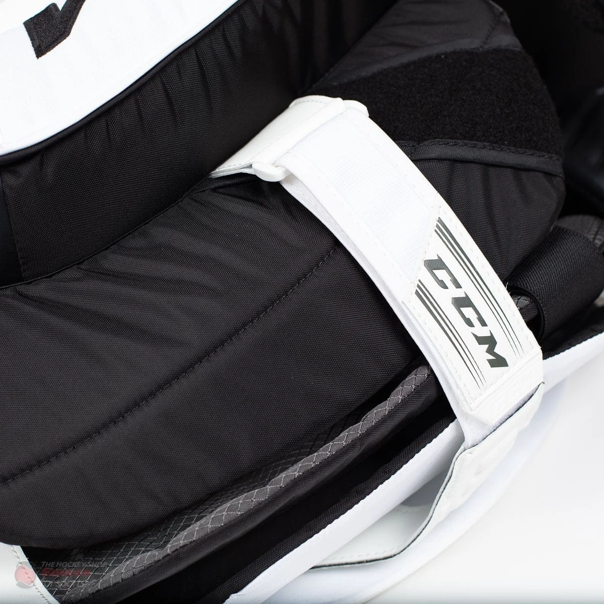 CCM Extreme Flex E4.9 Intermediate Goalie Leg Pads - Source Exclusive - Image 6