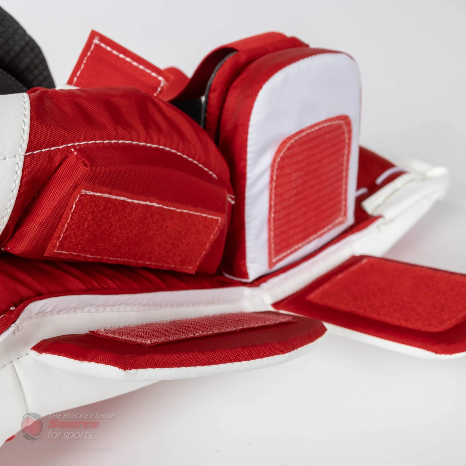 CCM Extreme Flex E5.5 Youth Goalie Leg Pads - Image 15