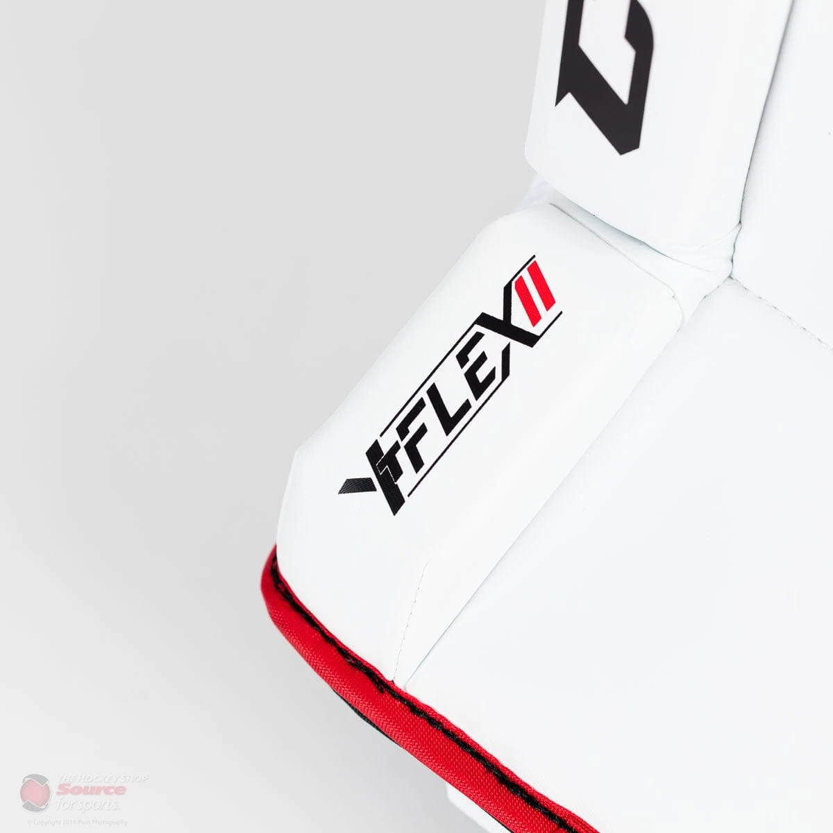 CCM YTFlex 2 Youth Goalie Leg Pads - Image 4
