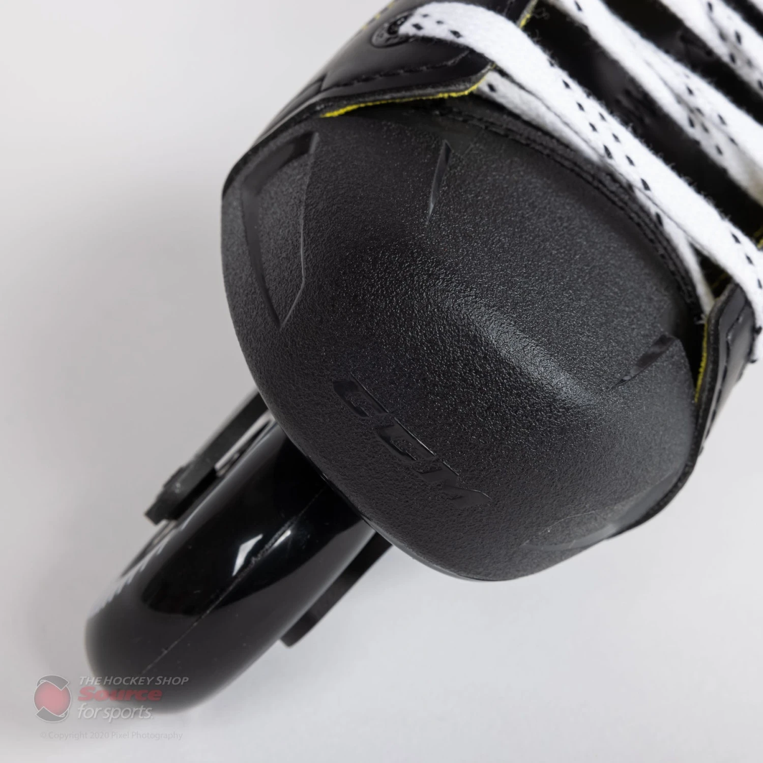 CCM Super Tacks 9350R Youth Roller Hockey Skates - Image 11