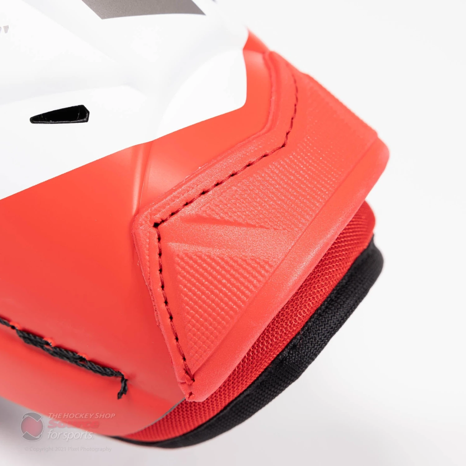 CCM Jetspeed FT4 Senior Hockey Shin Guards - Image 4