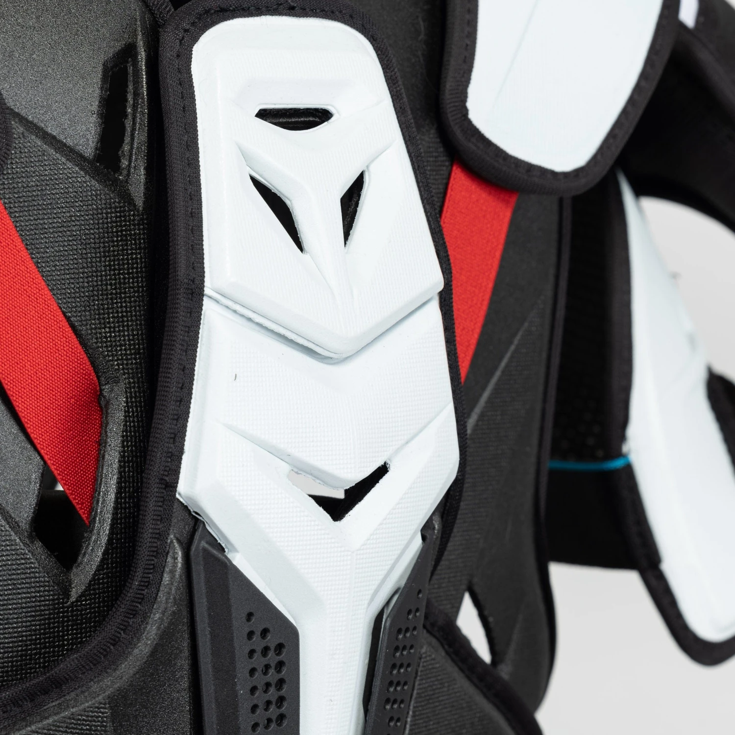 CCM Jetspeed FT6 Pro Senior Hockey Shoulder Pads - Image 3