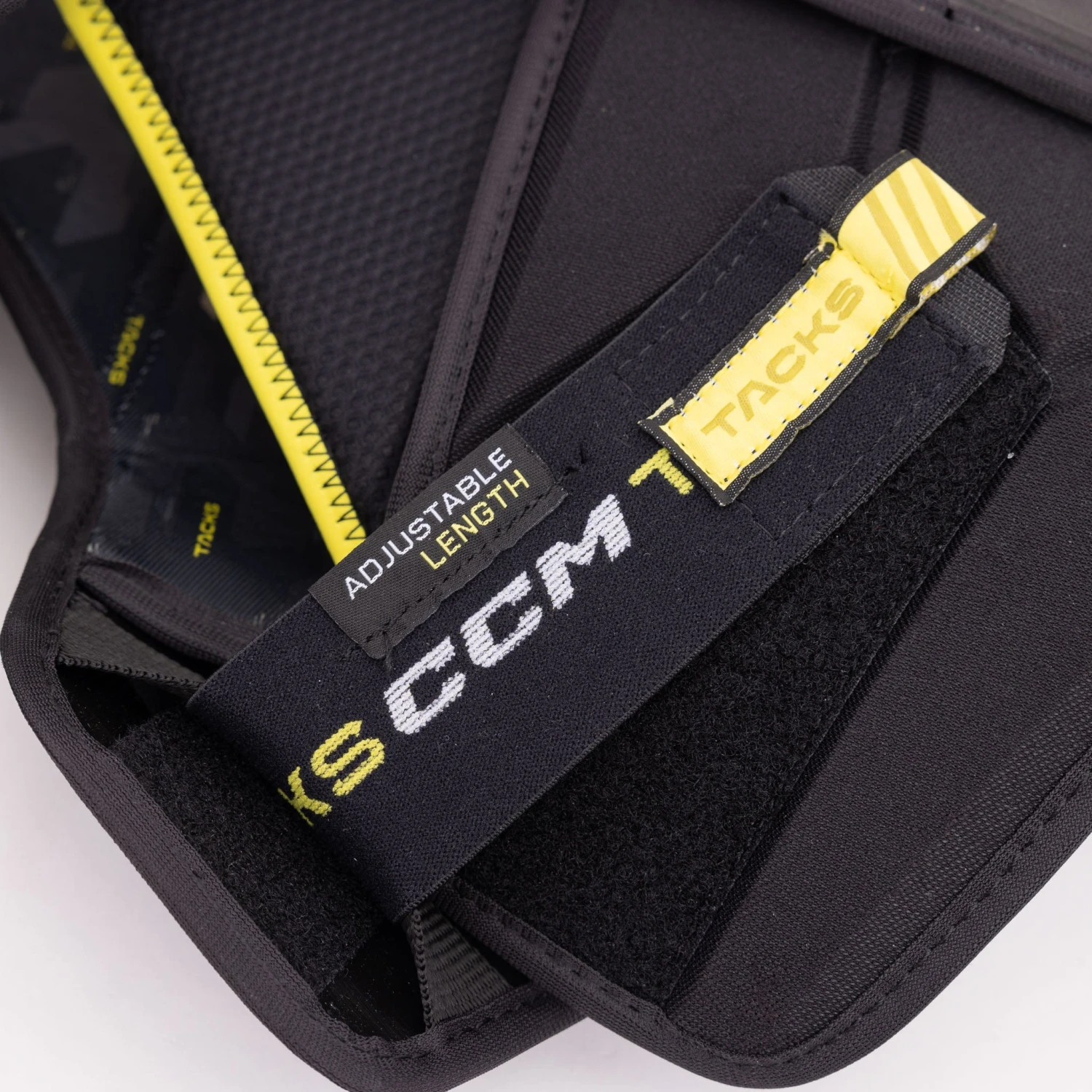 CCM Tacks AS-V Senior Hockey Shoulder Pads - Image 13