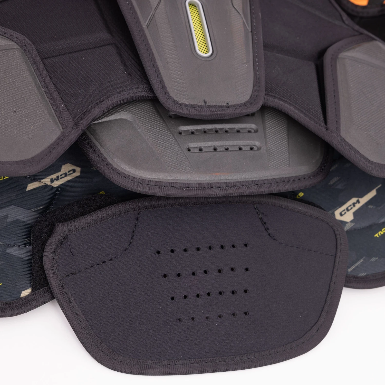 CCM Tacks AS-V Senior Hockey Shoulder Pads - Image 16