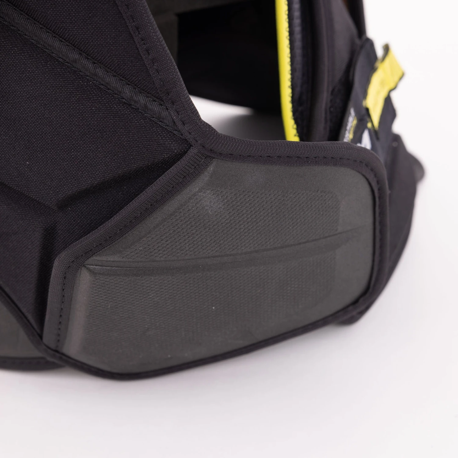 CCM Tacks AS-V Senior Hockey Shoulder Pads - Image 7