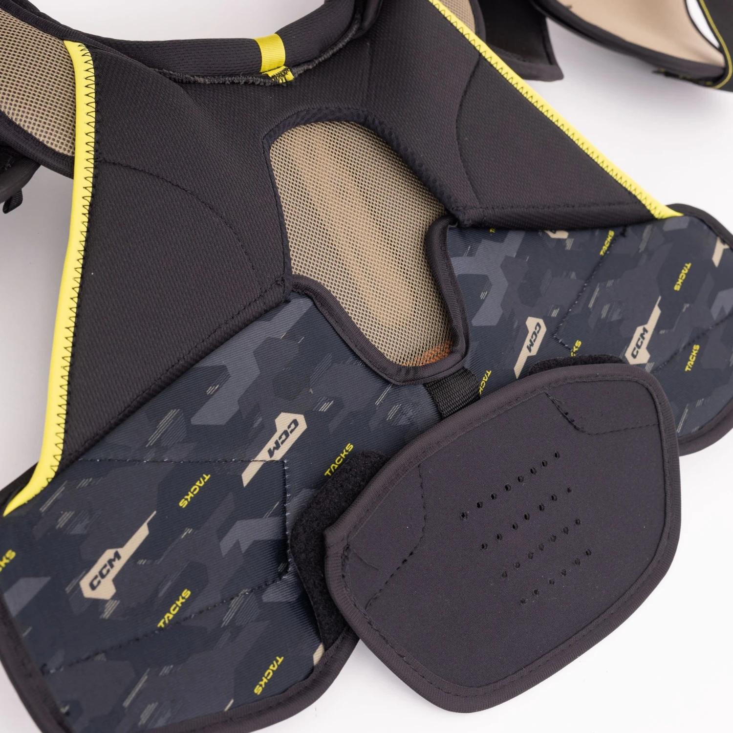 CCM Tacks AS-V Senior Hockey Shoulder Pads - Image 17