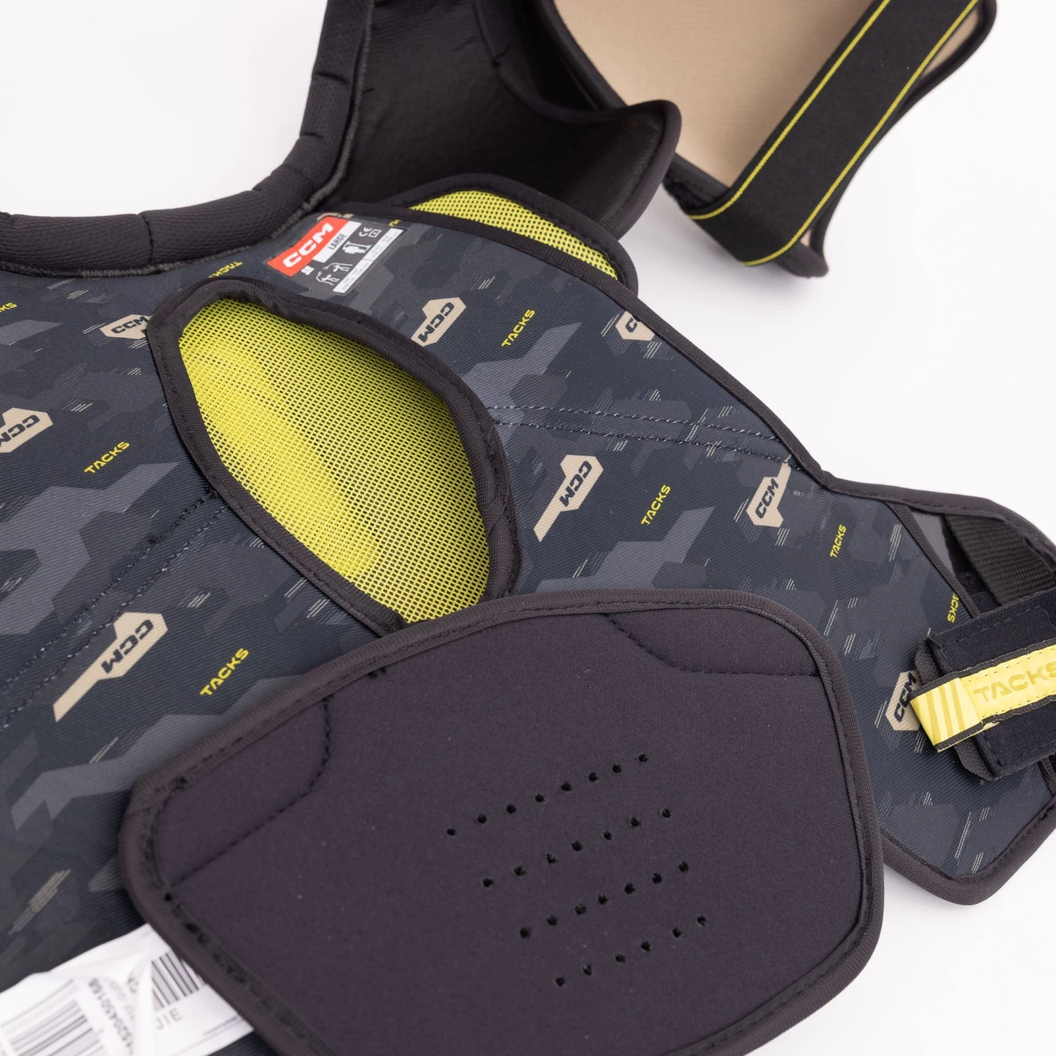 CCM Tacks AS-V Senior Hockey Shoulder Pads - Image 18