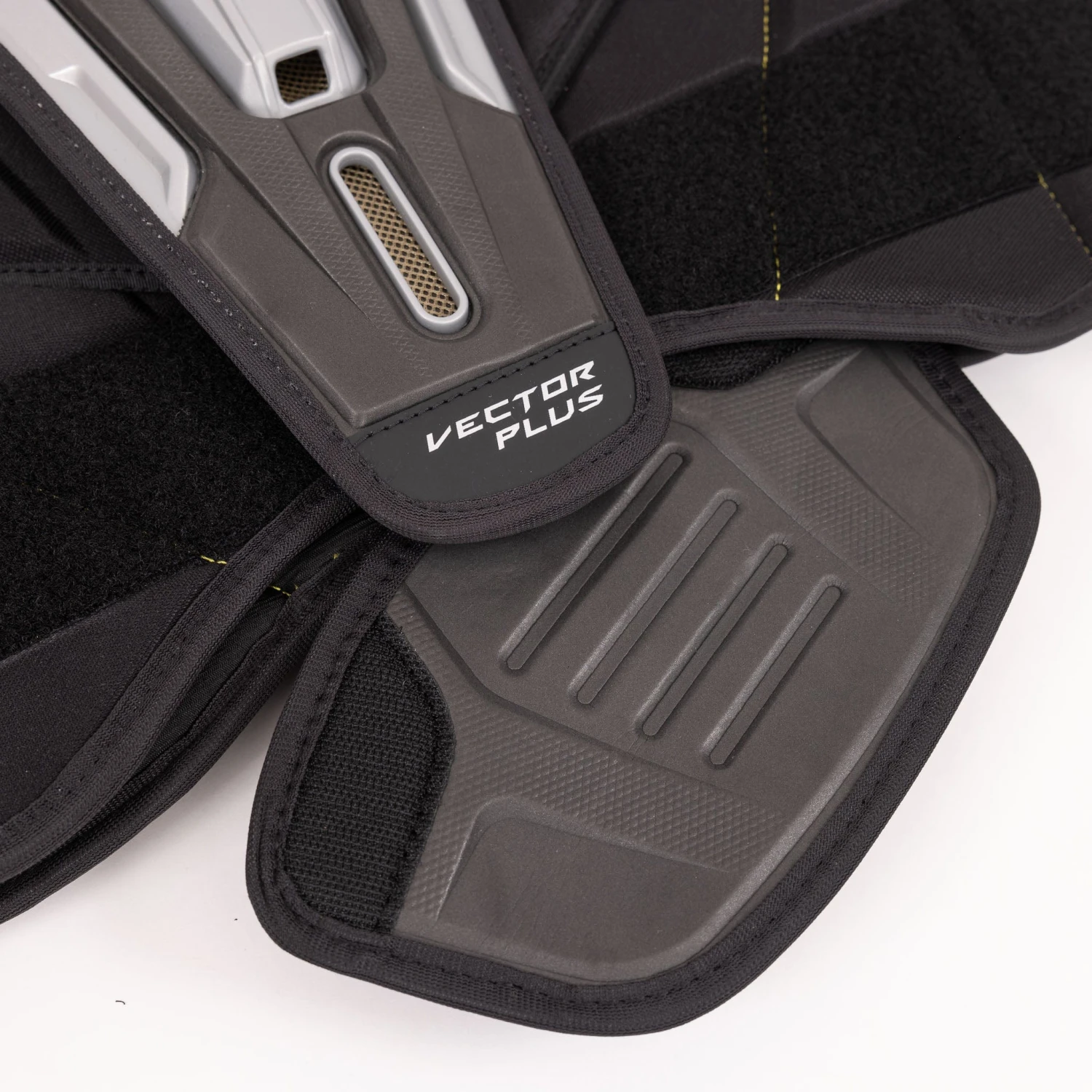 CCM Tacks Vector Plus Junior Hockey Shoulder Pads - Image 8