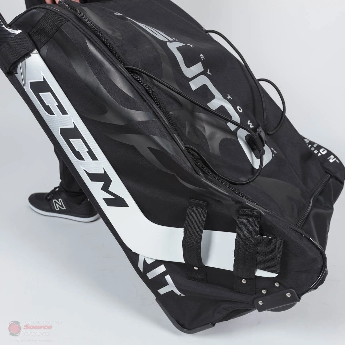 Grit GT4 Sumo Junior Tower Goalie Wheel Bag - Image 14