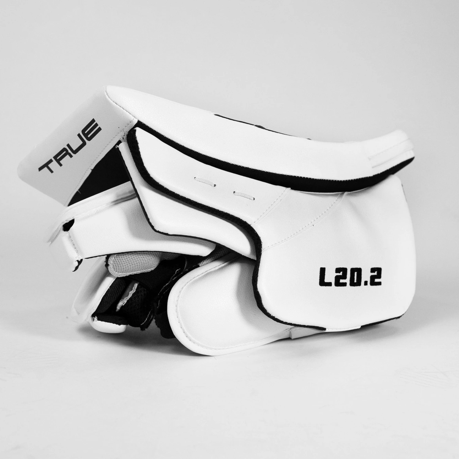 TRUE L20.2 Senior Goalie Blocker - Stock - Image 3