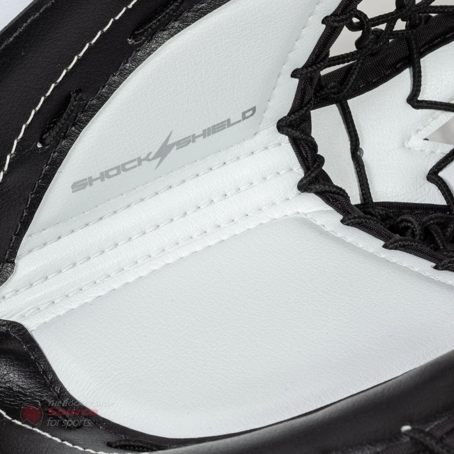 Vaughn Velocity V9 XP Pro Carbon Senior Goalie Catcher - Image 5