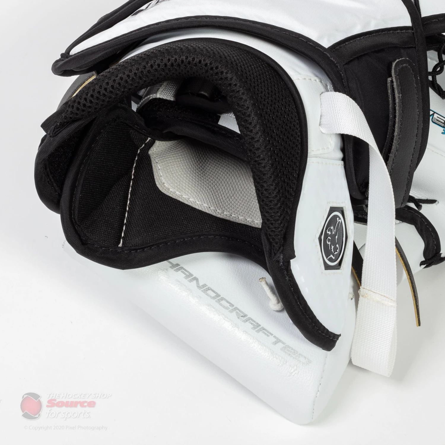 Vaughn Velocity V9 XP Pro Carbon Senior Goalie Catcher - Image 10