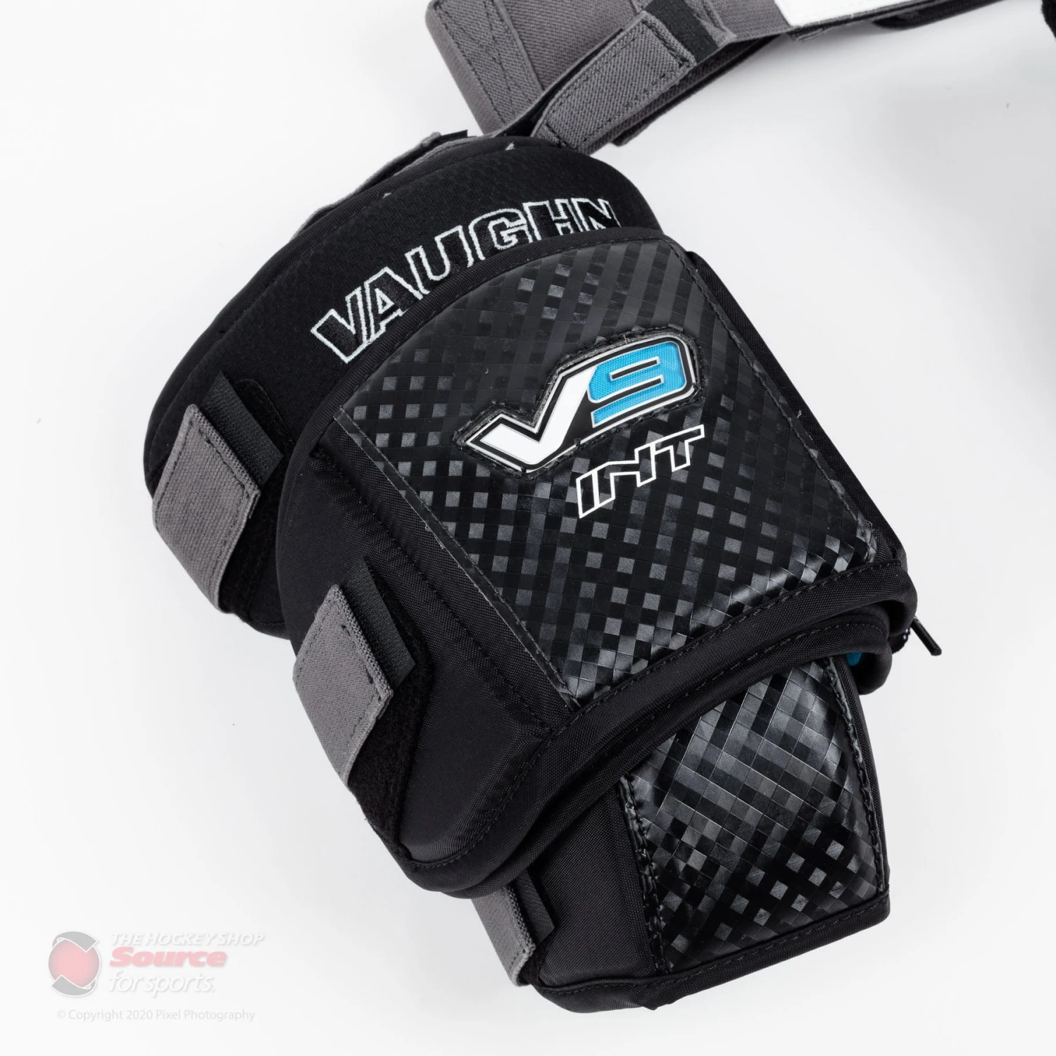 Vaughn Velocity V9 Intermediate Goalie Knee Pads - Image 3
