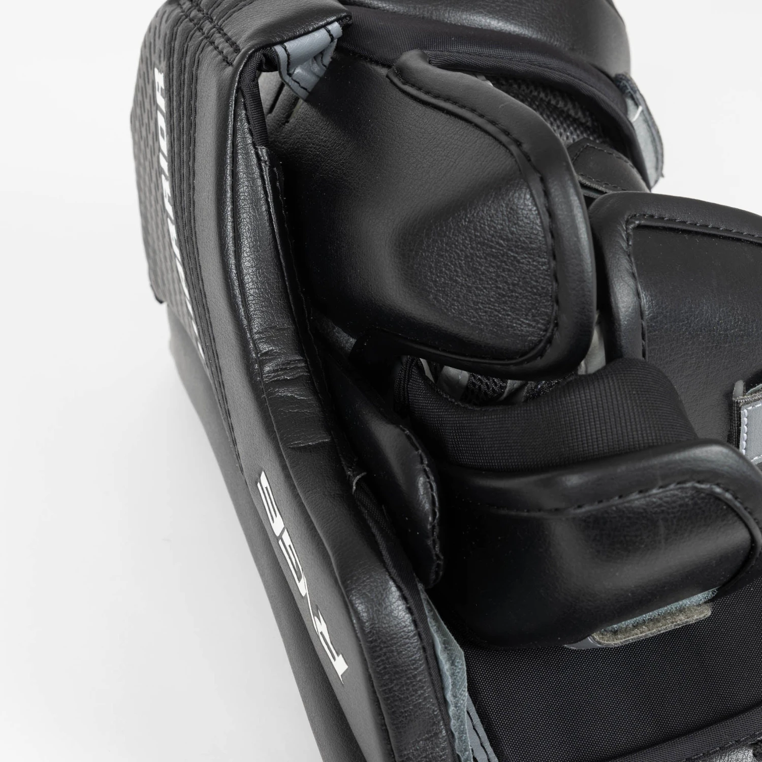 Warrior Ritual G6.1 Pro+ Senior Goalie Blocker - Image 12