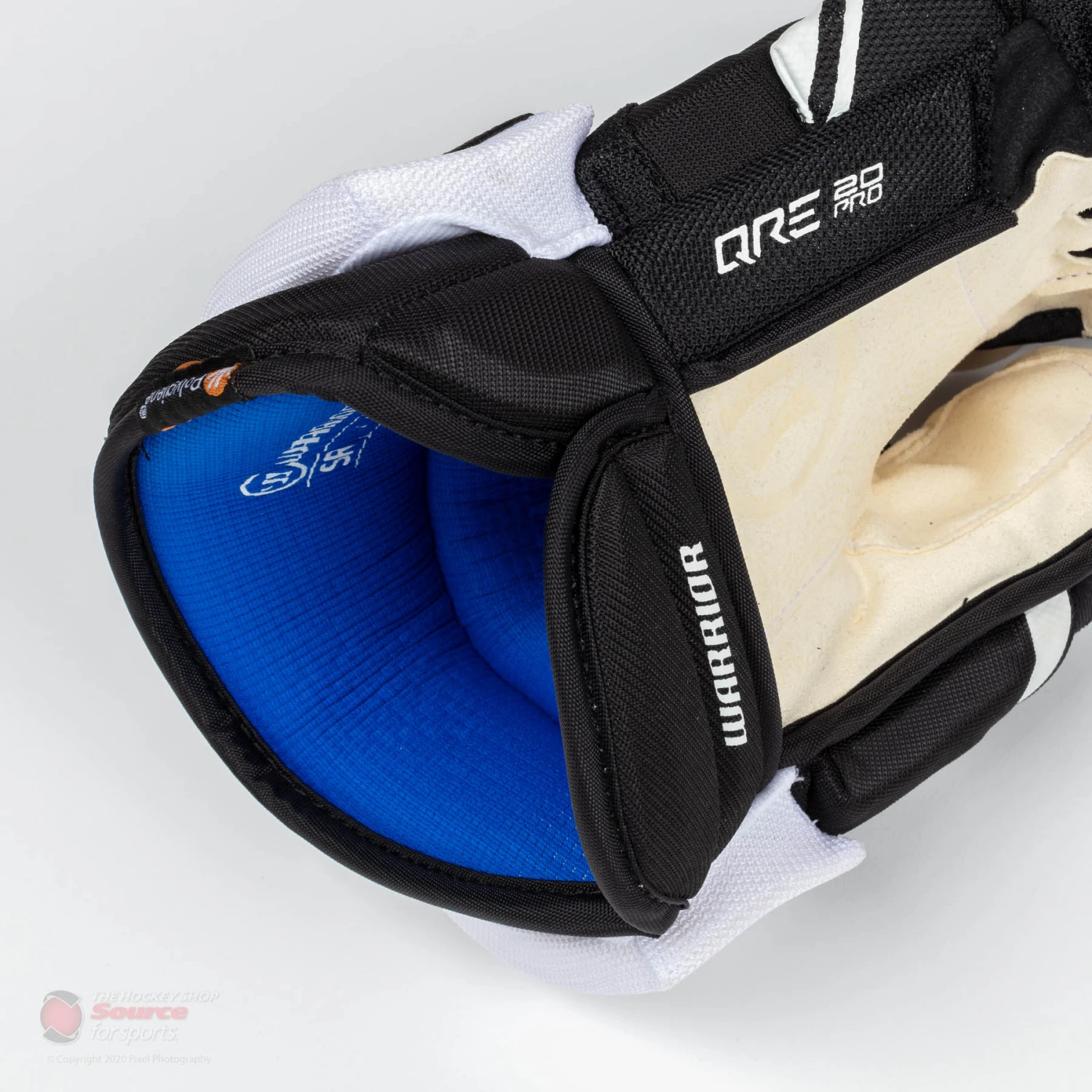 Warrior Covert QRE 20 Pro Senior Hockey Gloves - Image 3