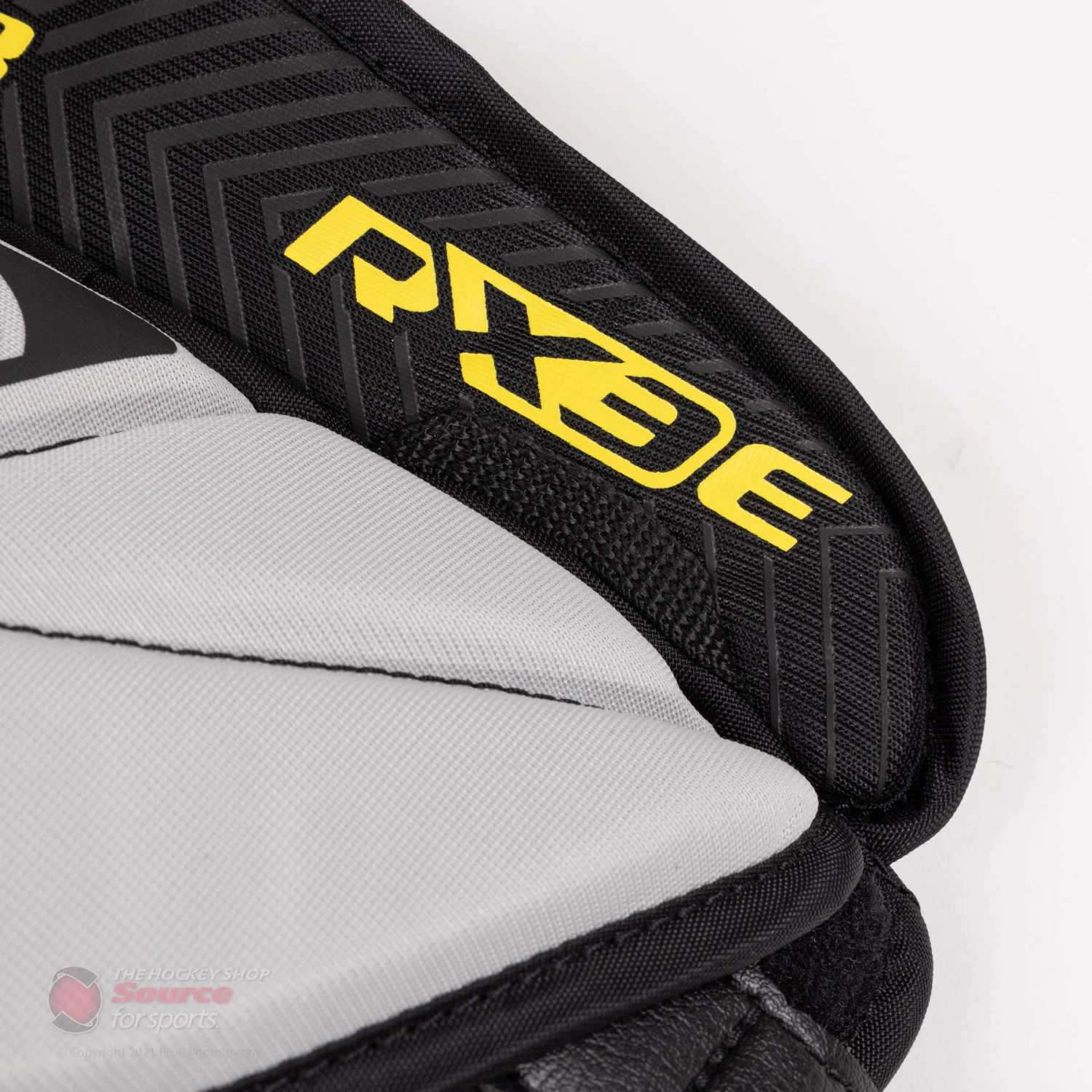 Warrior Ritual X3 E Intermediate Goalie Jock - Image 3