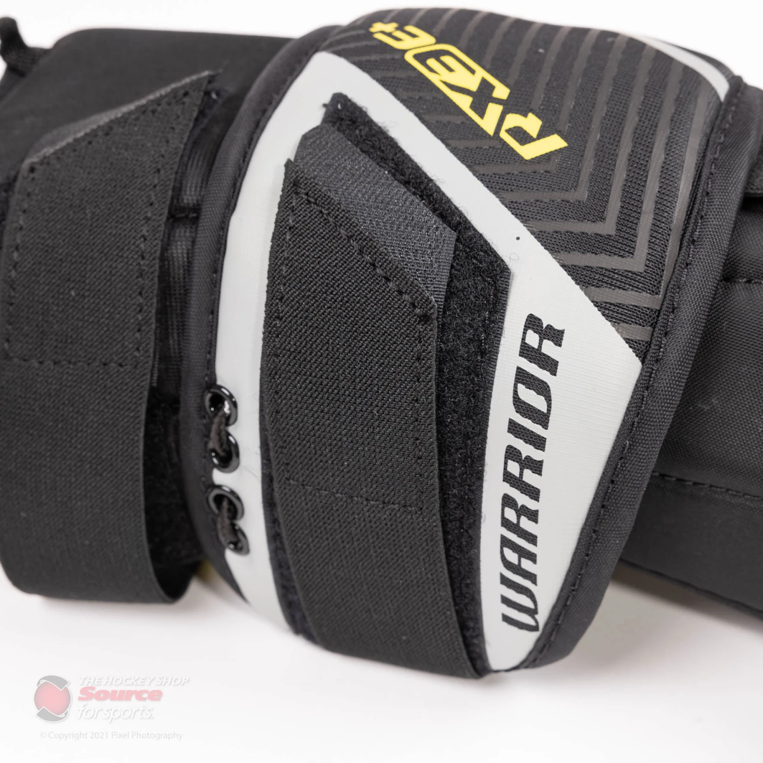 Warrior Ritual X3 E+ Intermediate Goalie Knee Pads - Image 3