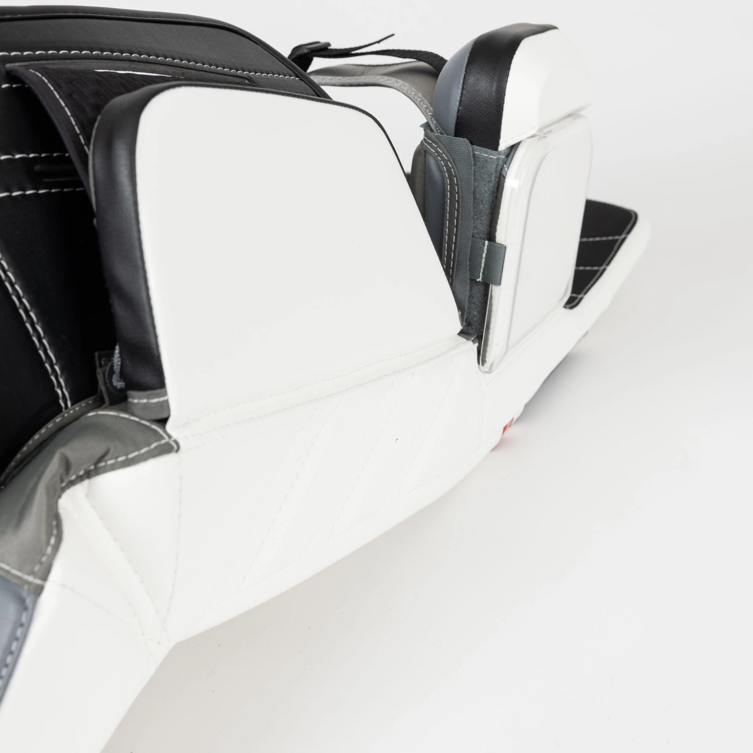 Warrior Ritual G6 E+ Senior Goalie Leg Pads - Image 11